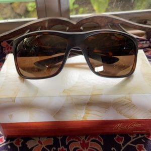 Maui Jim sunglasses. Southern Cross